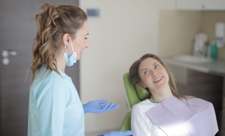 歯科衛生士　社保完備